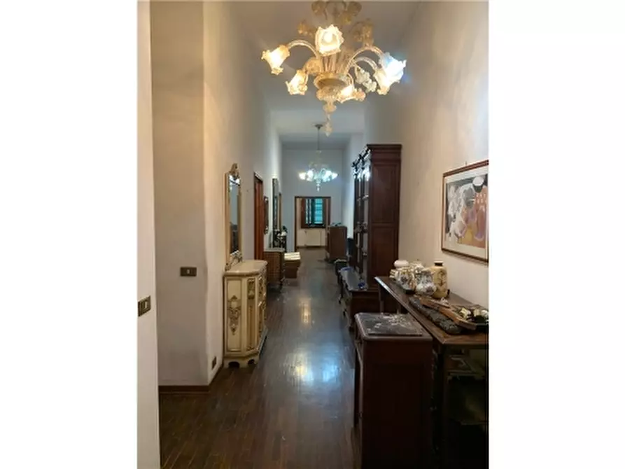 Immagine 11 di Appartamento in vendita  a Empoli