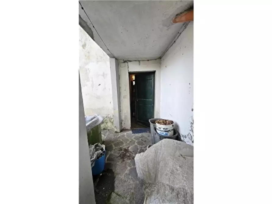 Immagine 9 di Villa in vendita  a Empoli