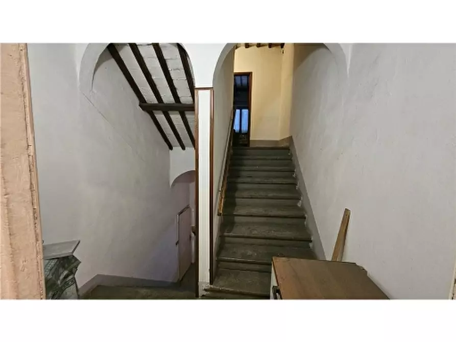 Immagine 18 di Villa in vendita  a Empoli