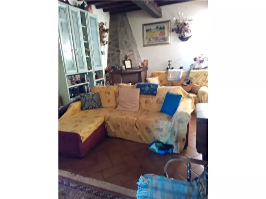 Immagine 3 di Villa in vendita  a Empoli