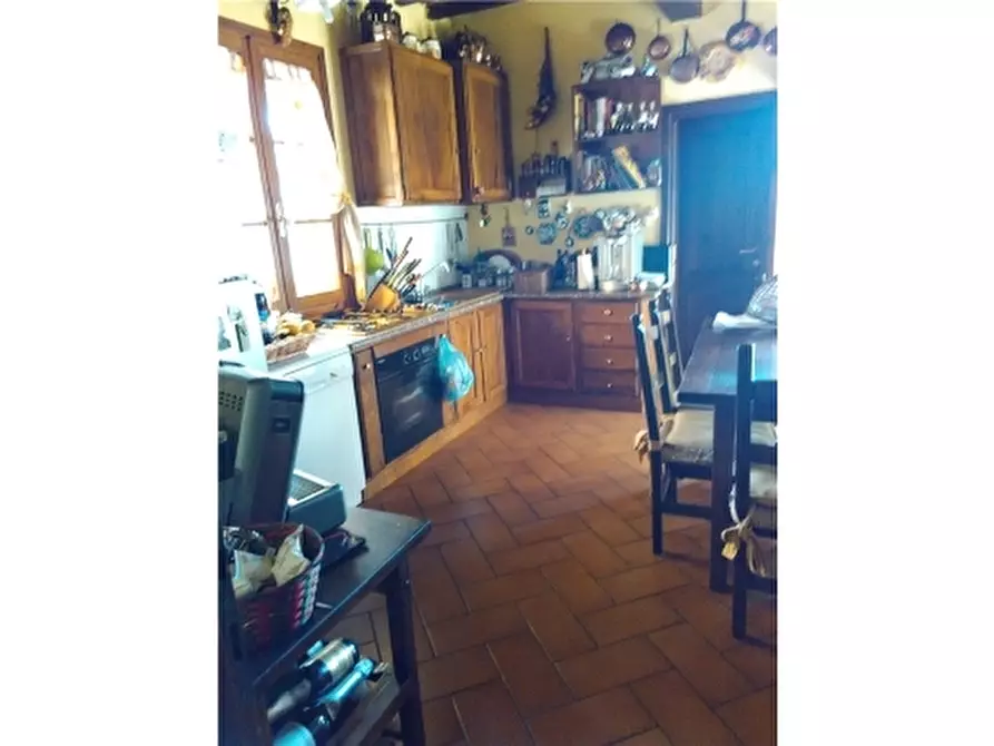 Immagine 4 di Villa in vendita  a Empoli