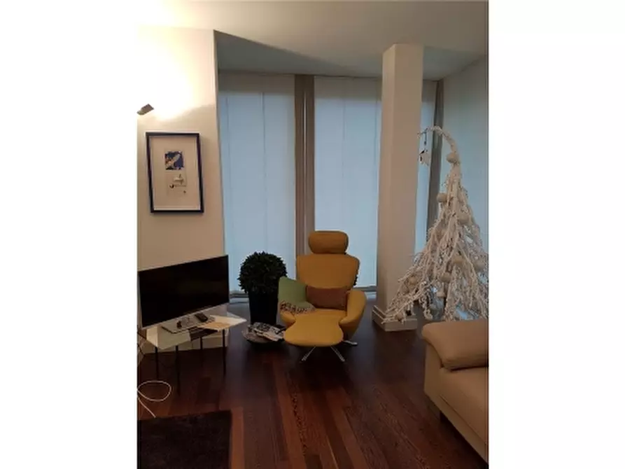 Immagine 6 di Villa in vendita  a Montelupo Fiorentino