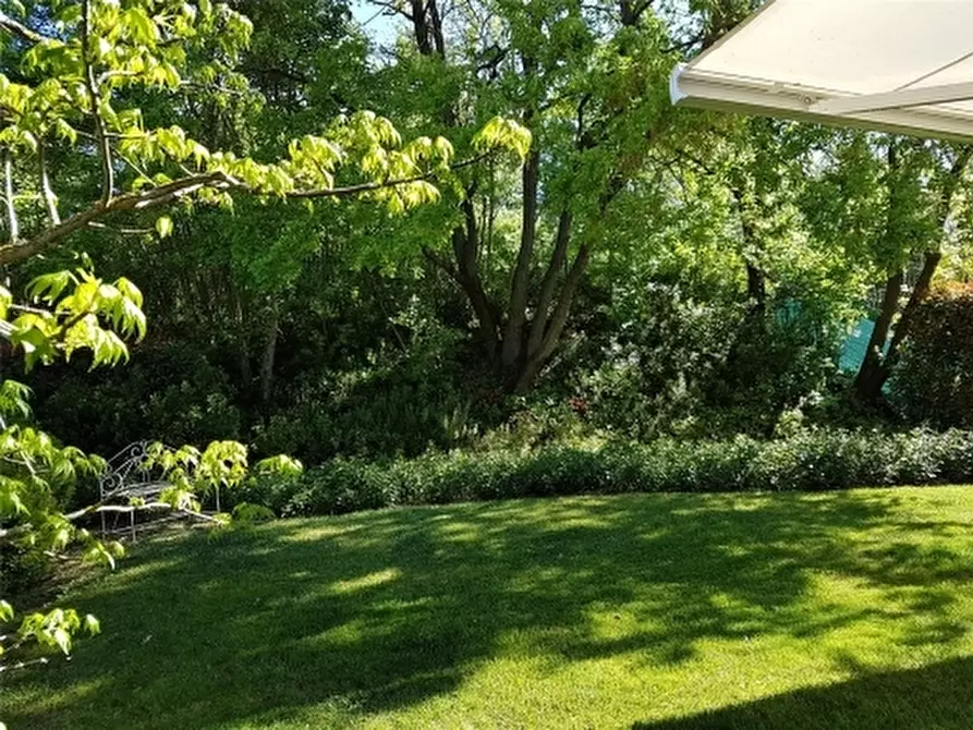 Immagine 7 di Villa in vendita  a Montelupo Fiorentino