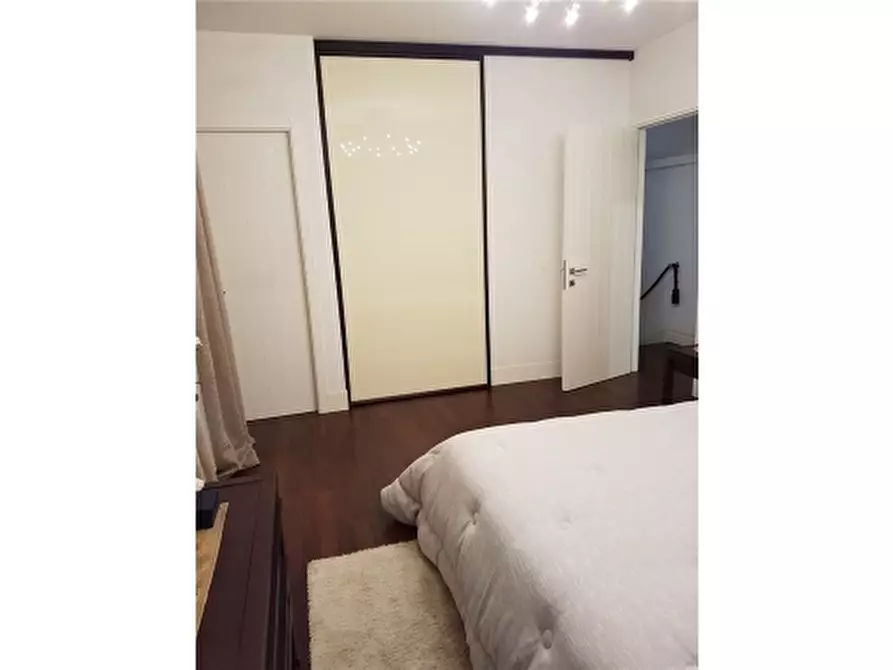 Immagine 11 di Villa in vendita  a Montelupo Fiorentino