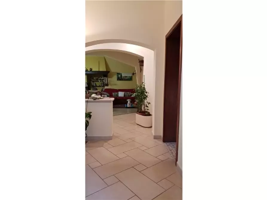 Immagine 3 di Villa in vendita  a Vinci