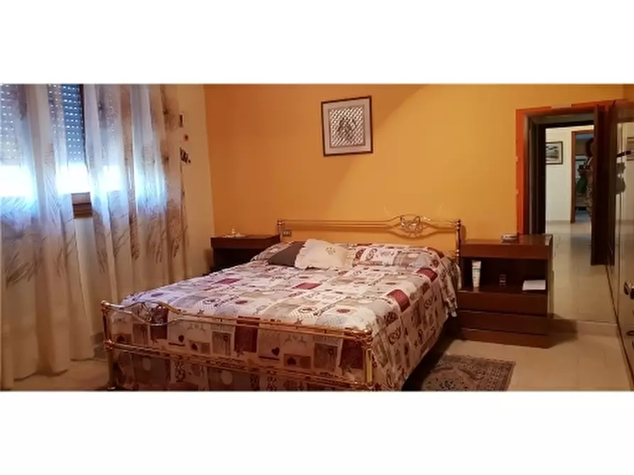 Immagine 8 di Villa in vendita  a Vinci