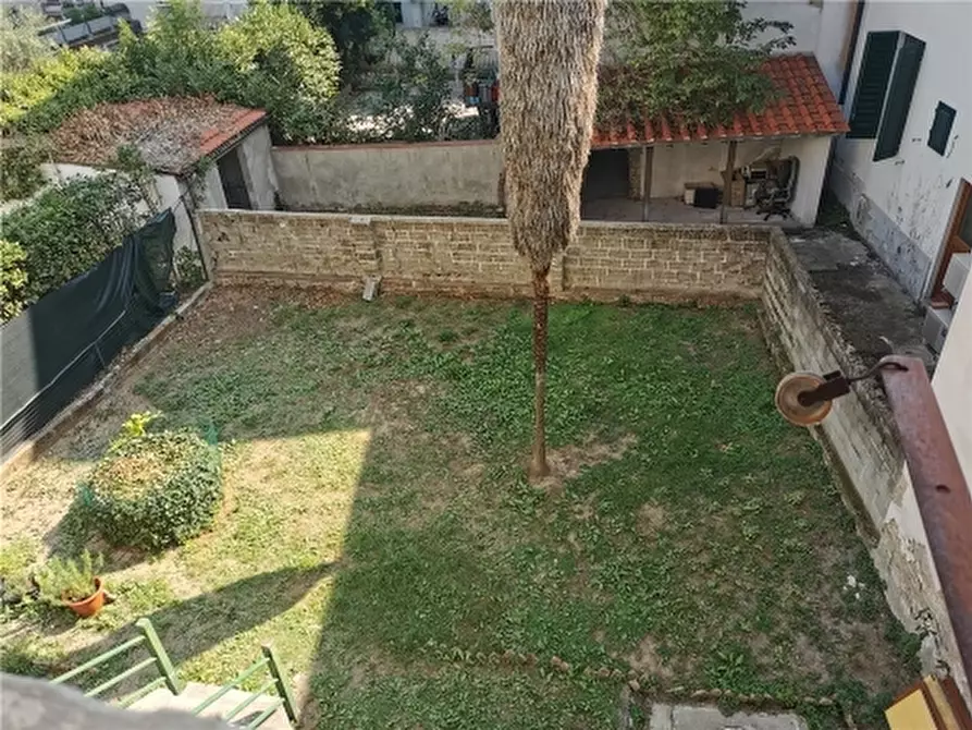 Immagine 7 di Villa in vendita  a Empoli