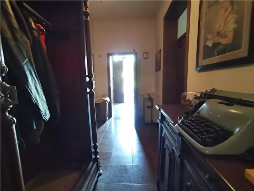 Immagine 7 di Villa in vendita  a Cerreto Guidi