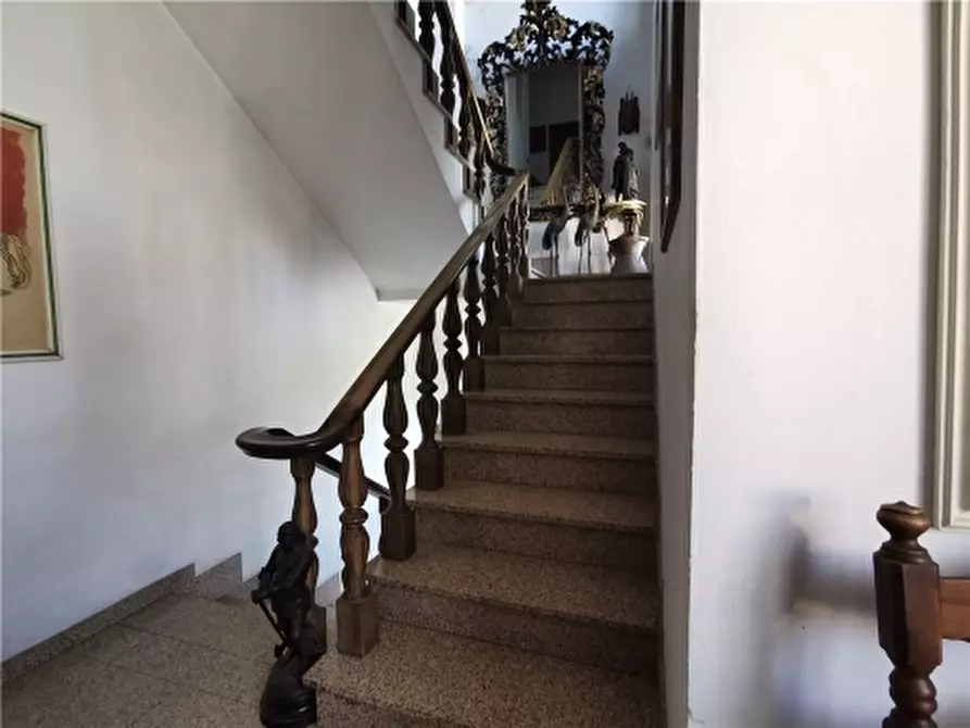 Immagine 8 di Villa in vendita  a Cerreto Guidi