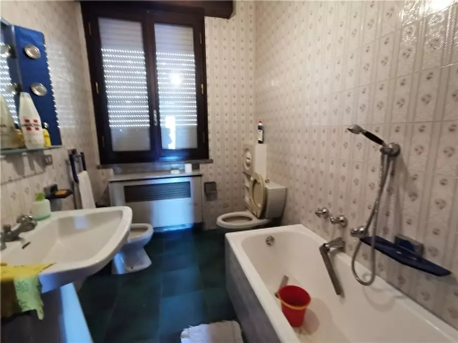 Immagine 9 di Villa in vendita  a Cerreto Guidi