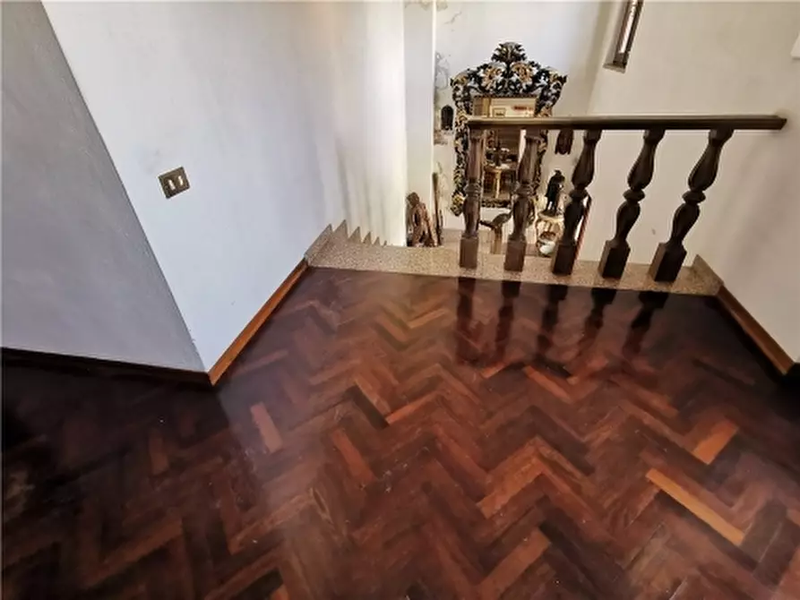 Immagine 19 di Villa in vendita  a Cerreto Guidi