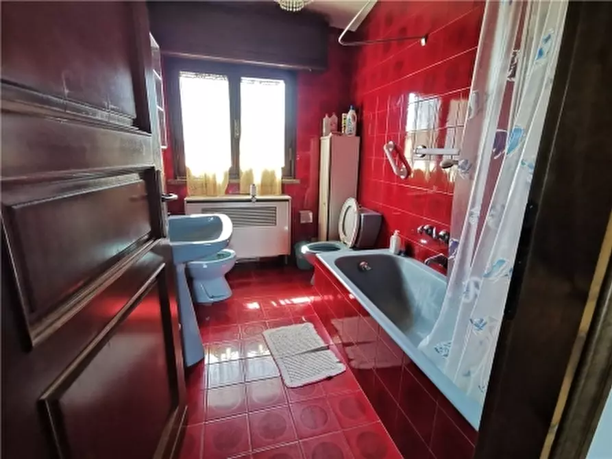 Immagine 21 di Villa in vendita  a Cerreto Guidi