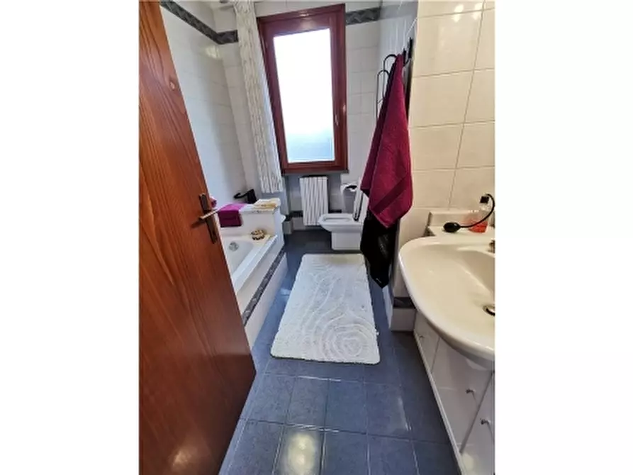 Immagine 3 di Villa in vendita  a Vinci