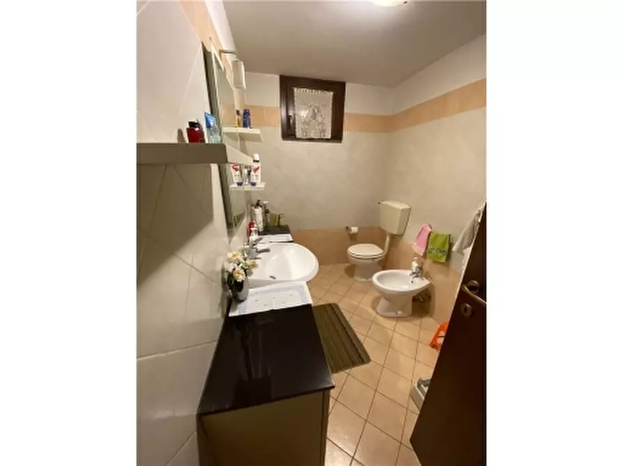 Immagine 21 di Villa in vendita  a San Miniato