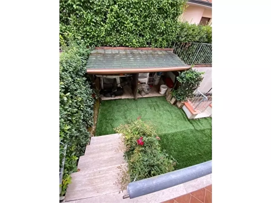 Immagine 33 di Villa in vendita  a San Miniato