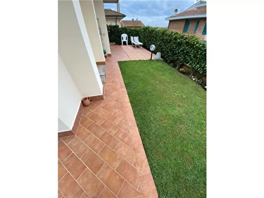 Immagine 37 di Villa in vendita  a San Miniato