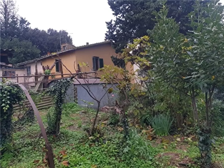 Immagine 3 di Villa in vendita  a Empoli
