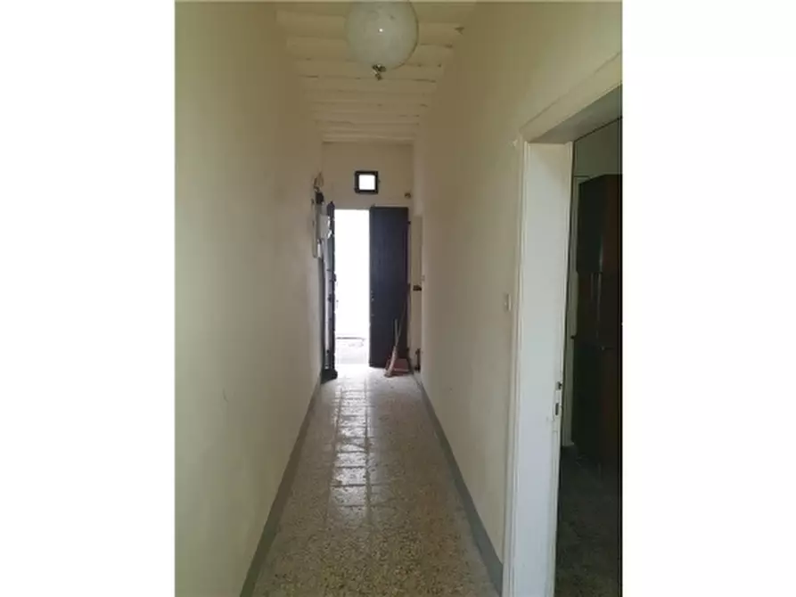 Immagine 5 di Villa in vendita  a Empoli