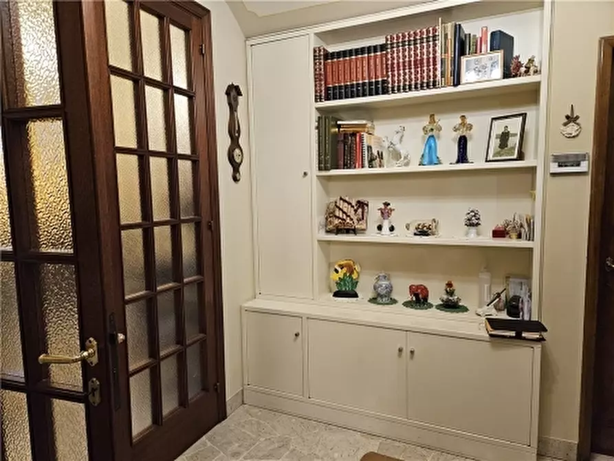 Immagine 8 di Villa in vendita  a Empoli