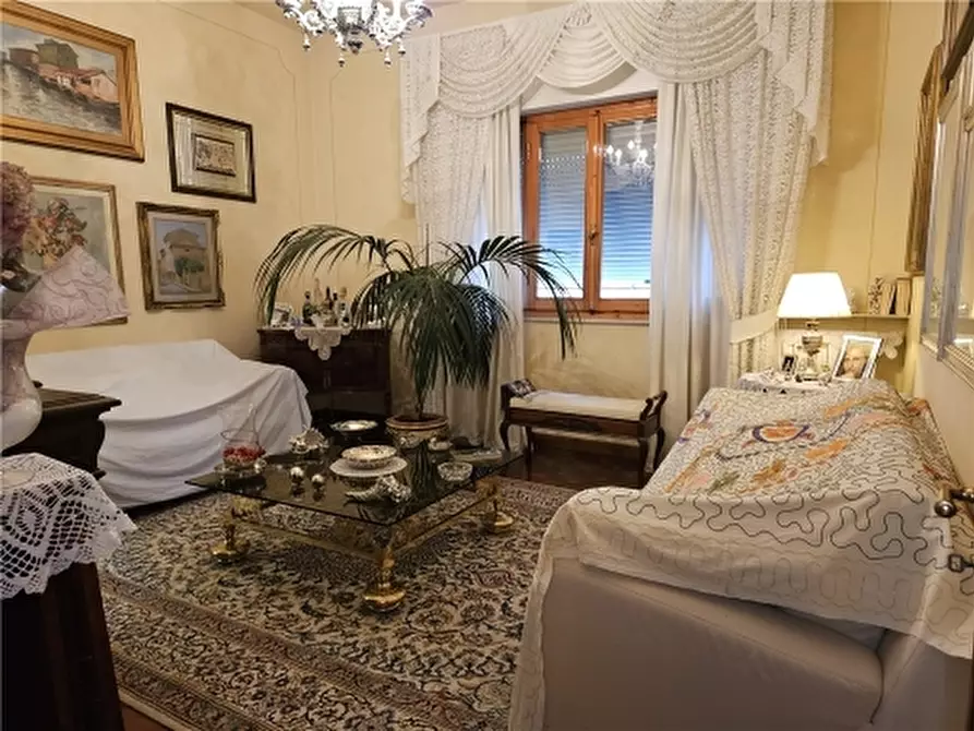 Immagine 20 di Villa in vendita  a Empoli