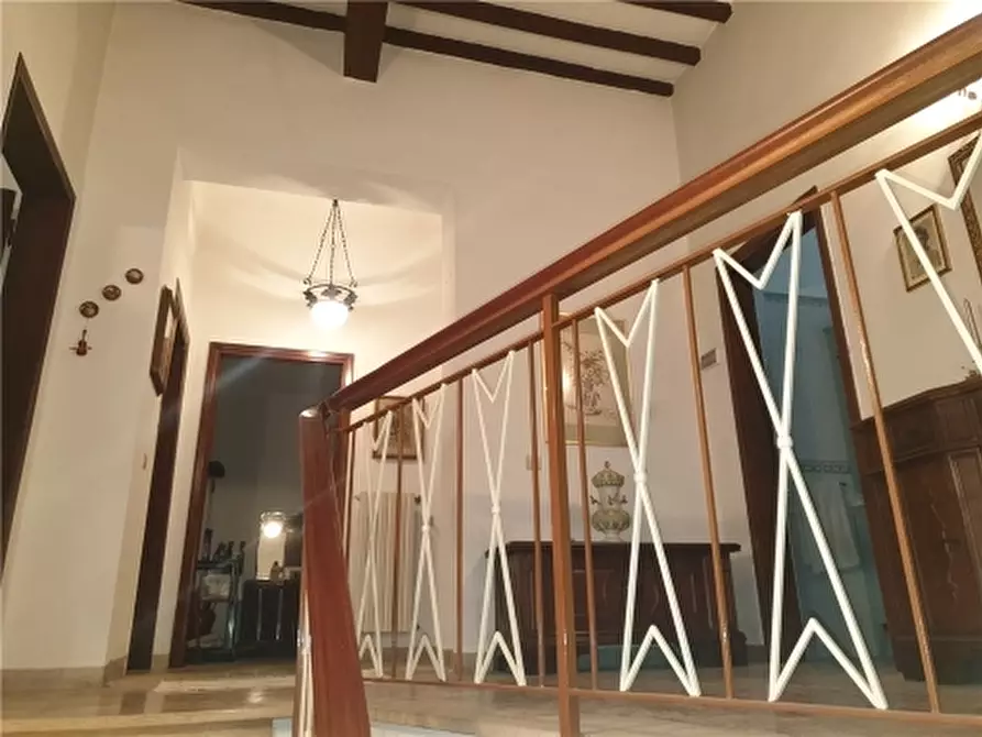 Immagine 10 di Villa in vendita  a San Miniato