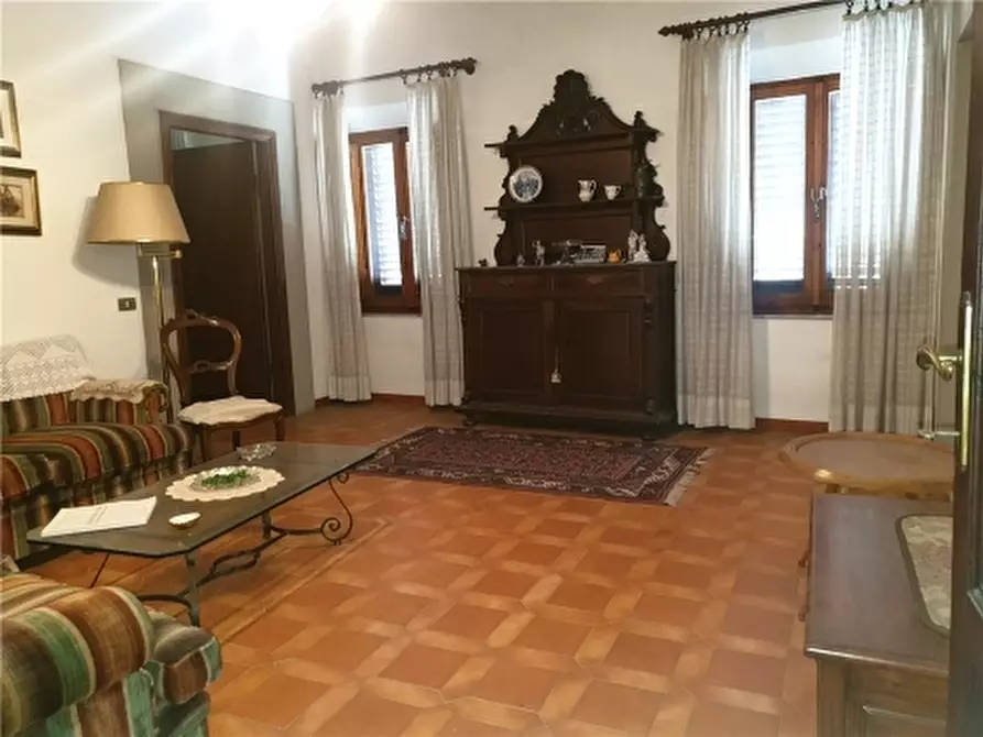 Immagine 16 di Villa in vendita  a San Miniato