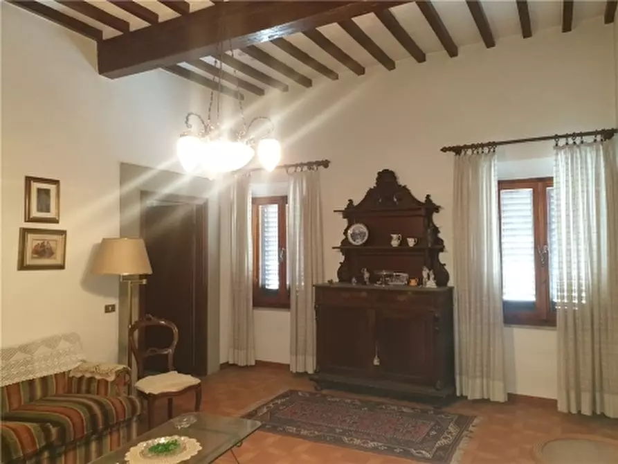 Immagine 17 di Villa in vendita  a San Miniato