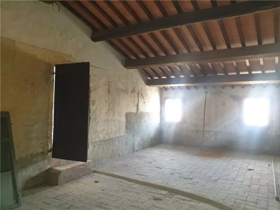 Immagine 26 di Villa in vendita  a San Miniato