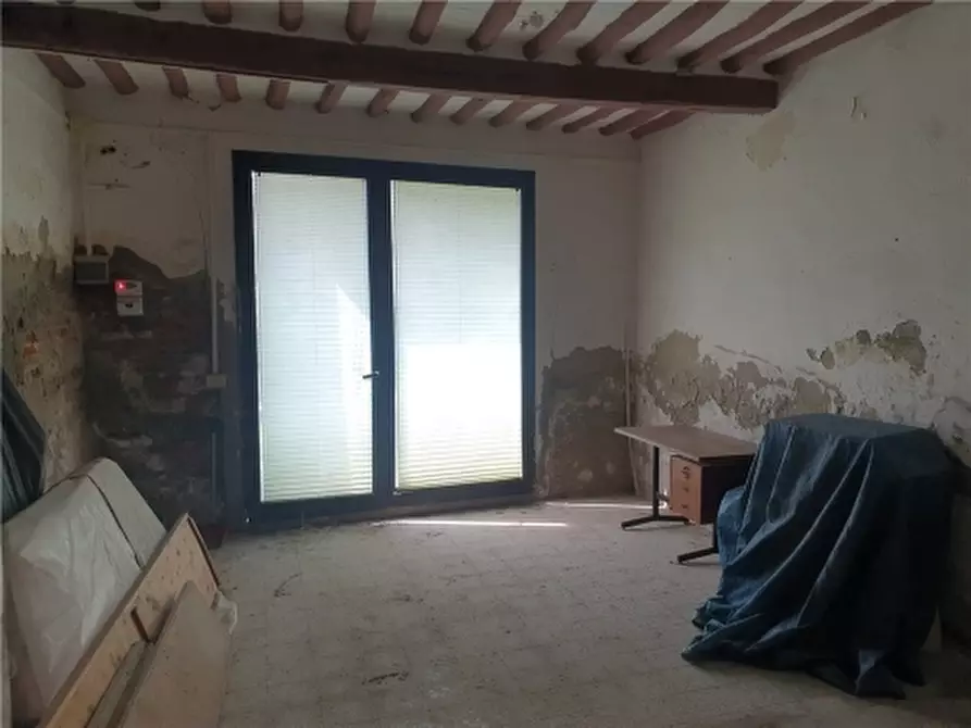 Immagine 33 di Villa in vendita  a San Miniato