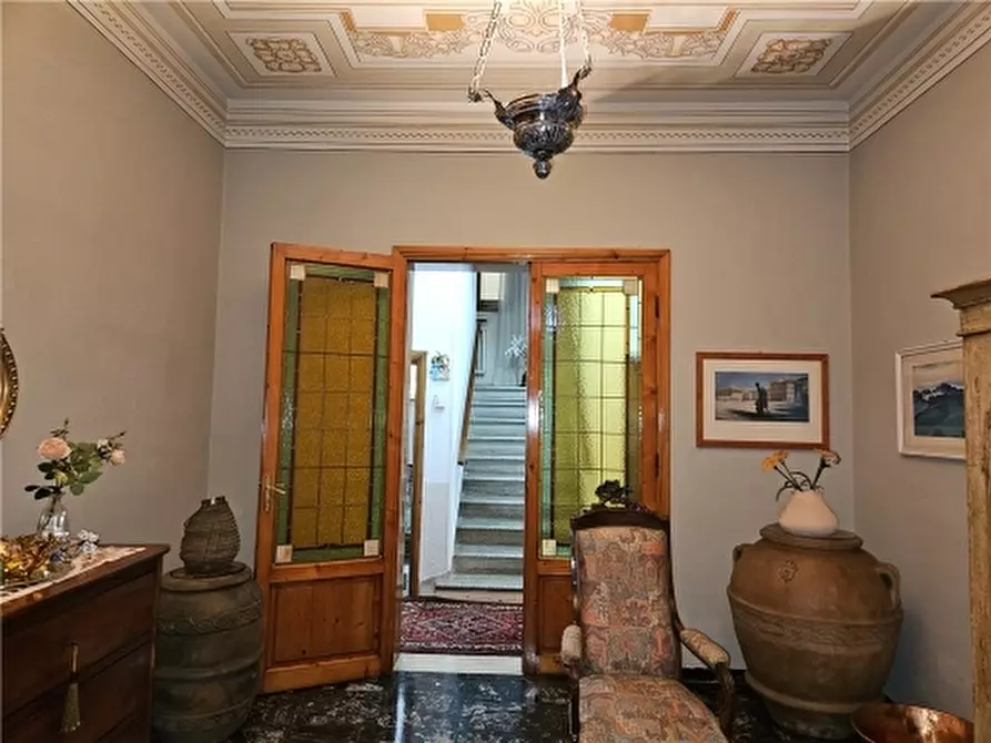 Immagine 2 di Villa in vendita  a Castelfiorentino