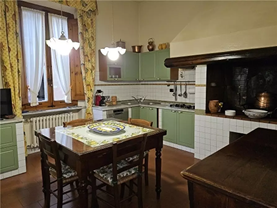 Immagine 7 di Villa in vendita  a Castelfiorentino