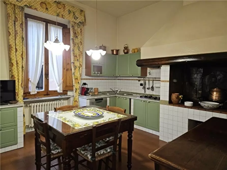 Immagine 8 di Villa in vendita  a Castelfiorentino