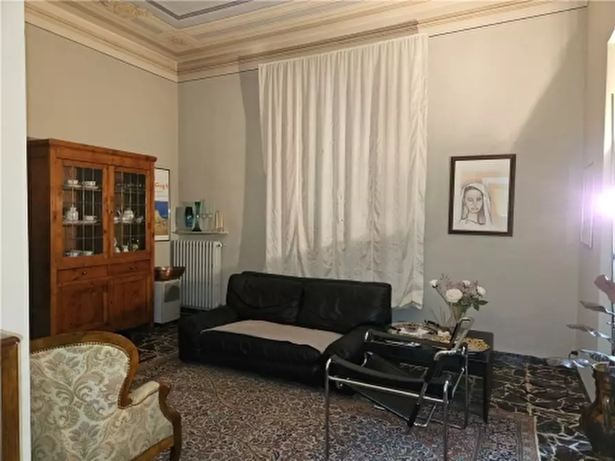 Immagine 10 di Villa in vendita  a Castelfiorentino