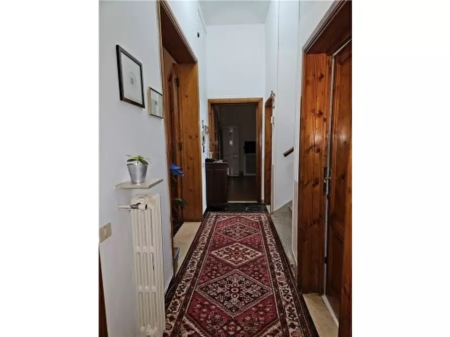 Immagine 12 di Villa in vendita  a Castelfiorentino