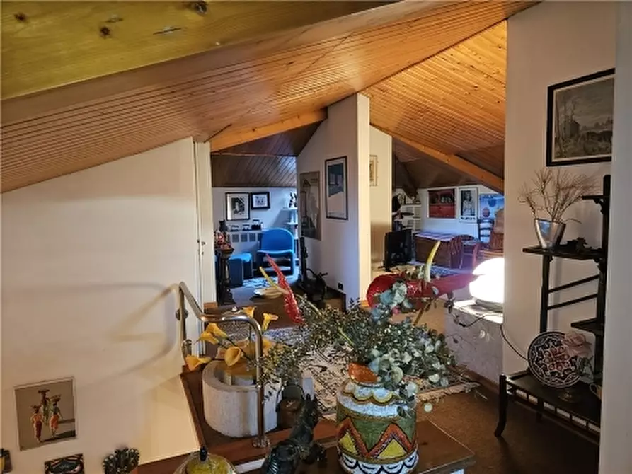 Immagine 22 di Villa in vendita  a Castelfiorentino