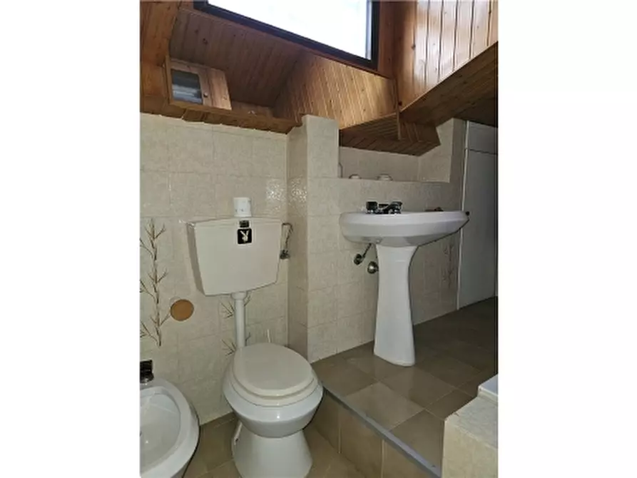 Immagine 25 di Villa in vendita  a Castelfiorentino