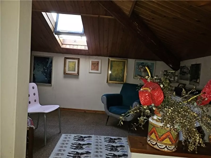 Immagine 26 di Villa in vendita  a Castelfiorentino