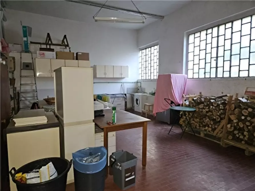 Immagine 27 di Villa in vendita  a Castelfiorentino