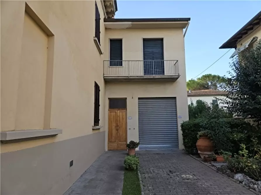 Immagine 30 di Villa in vendita  a Castelfiorentino