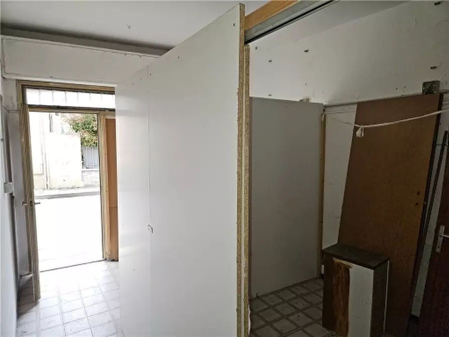 Immagine 1 di Villa in vendita  a Empoli