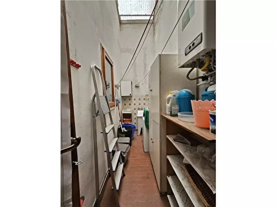 Immagine 35 di Villa in vendita  a Empoli