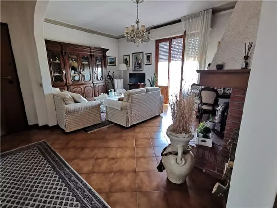 Immagine 21 di Villa in vendita  a Montespertoli