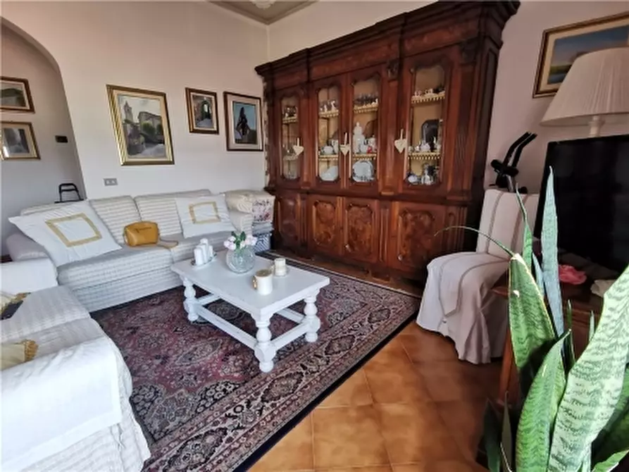 Immagine 22 di Villa in vendita  a Montespertoli