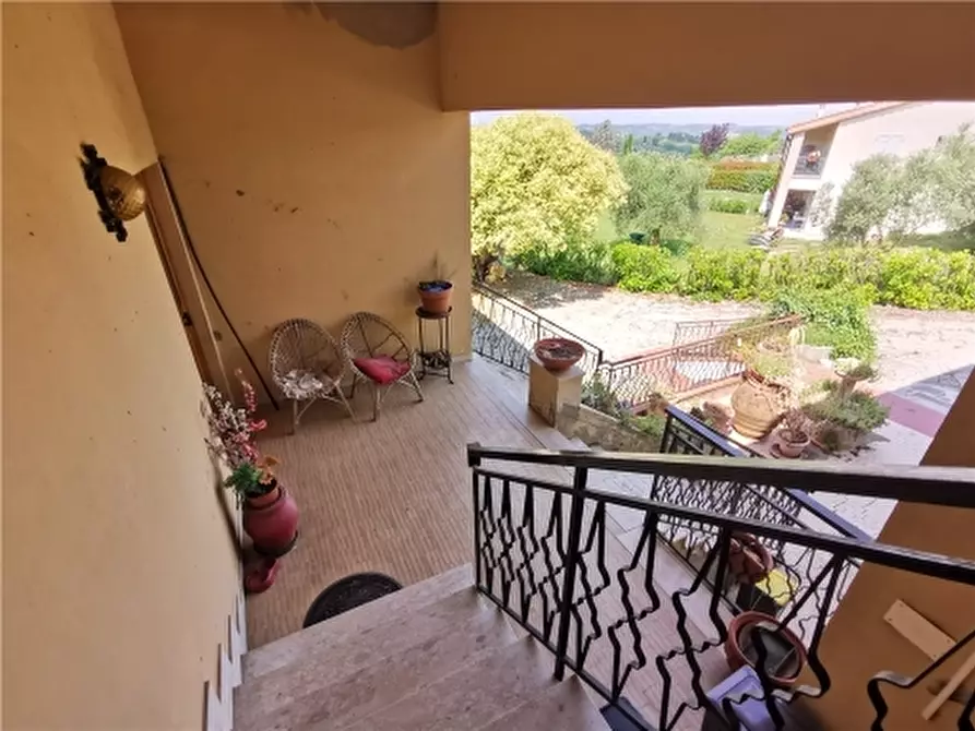 Immagine 28 di Villa in vendita  a Montespertoli