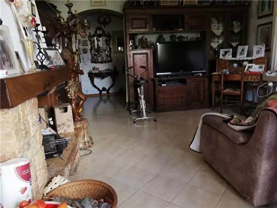 Immagine 32 di Villa in vendita  a Montespertoli