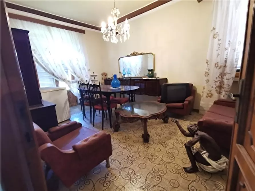 Immagine 39 di Villa in vendita  a Montespertoli