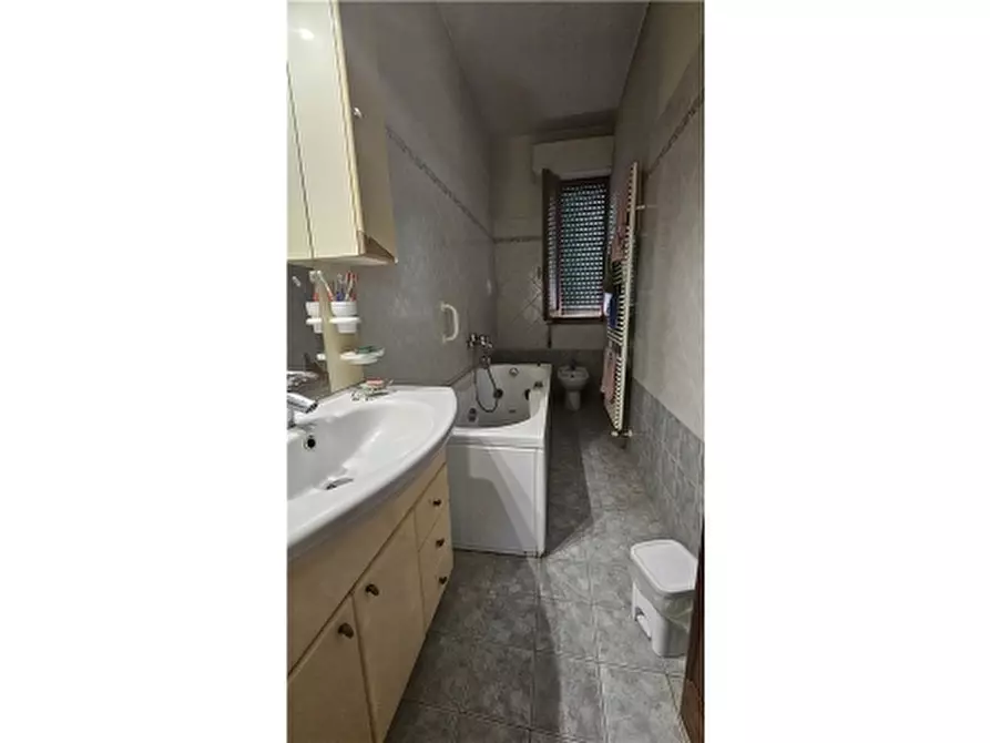 Immagine 10 di Villa in vendita  a Empoli