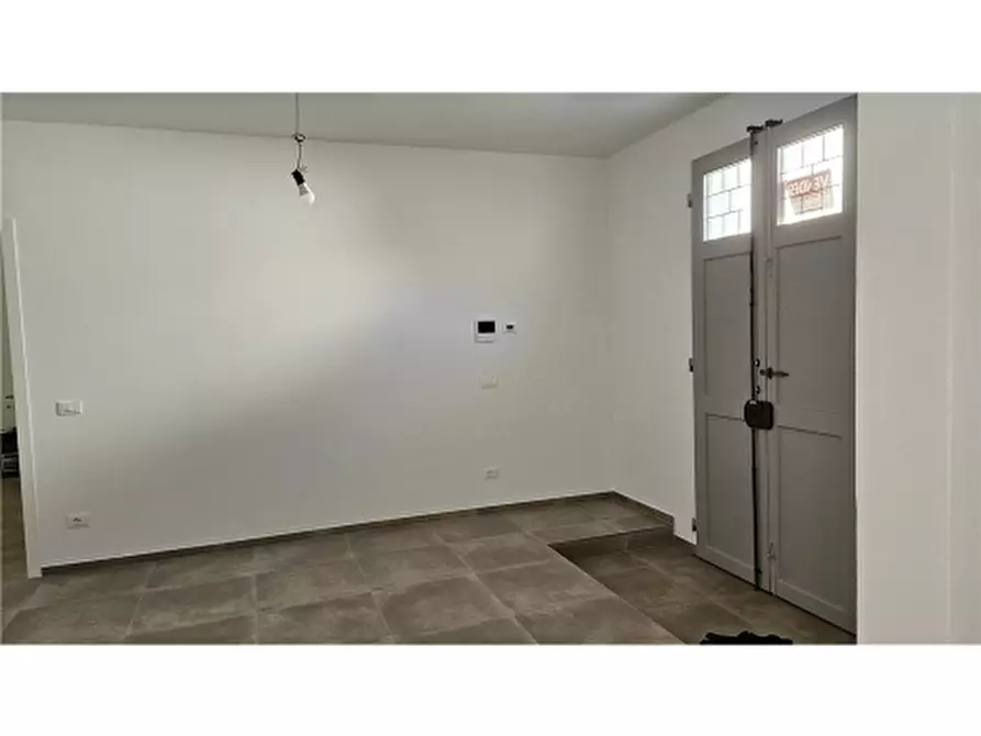 Immagine 10 di Villa in vendita  a Empoli