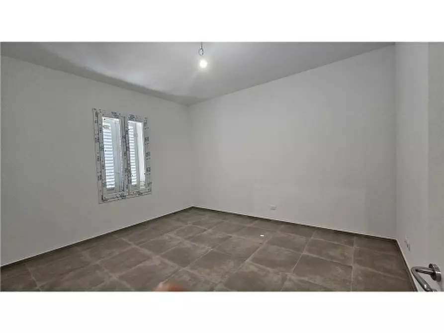 Immagine 15 di Villa in vendita  a Empoli