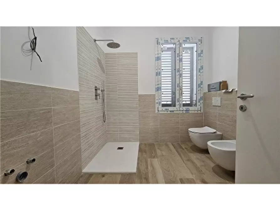 Immagine 20 di Villa in vendita  a Empoli